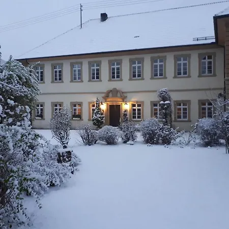 Schloss Sennfeld - & Restaurant & Veranstaltungsort 호텔