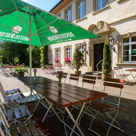 호텔 Schloss Sennfeld - & Restaurant & Veranstaltungsort 3*
