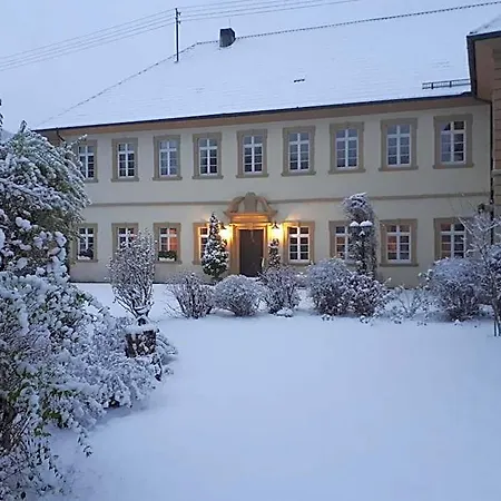 Schloss Sennfeld - & Restaurant & Veranstaltungsort Hotel
