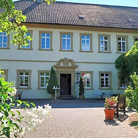 Hotel Schloss Sennfeld - & Restaurant & Veranstaltungsort 3*
