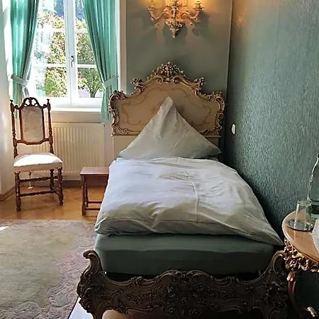 Hotel Schloss Sennfeld - & Restaurant & Veranstaltungsort 3*