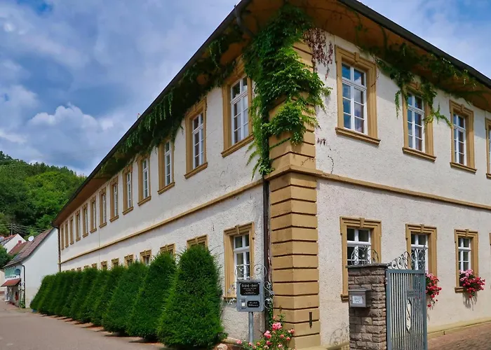 Schloss Sennfeld - & Restaurant & Veranstaltungsort
