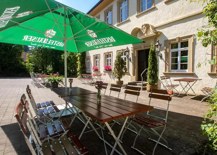 Hotel Schloss Sennfeld - & Restaurant & Veranstaltungsort 3*