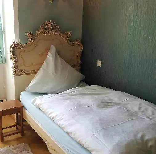 Schloss Sennfeld - & Restaurant & Veranstaltungsort Hotel